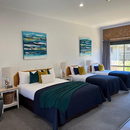 Coastal Waters Motor Inn Lakes Entrance Dış mekan fotoğraf