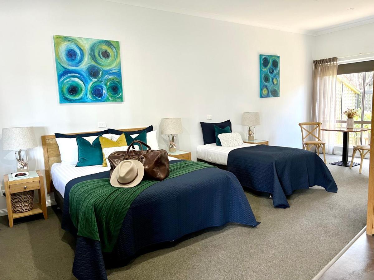 Coastal Waters Motor Inn Lakes Entrance Dış mekan fotoğraf