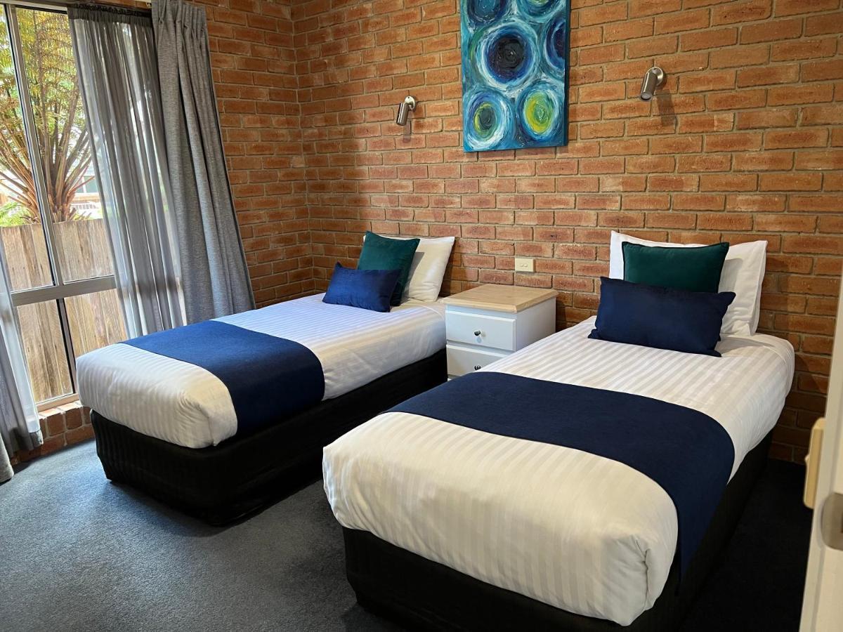Coastal Waters Motor Inn Lakes Entrance Dış mekan fotoğraf