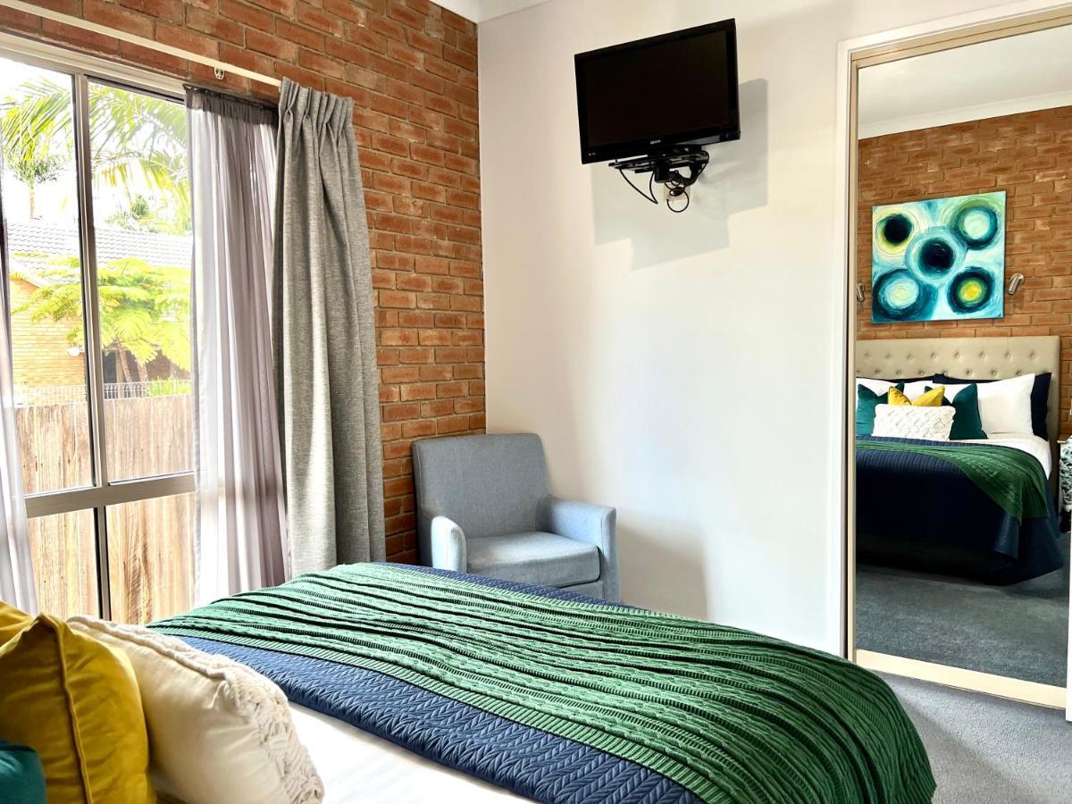 Coastal Waters Motor Inn Lakes Entrance Dış mekan fotoğraf