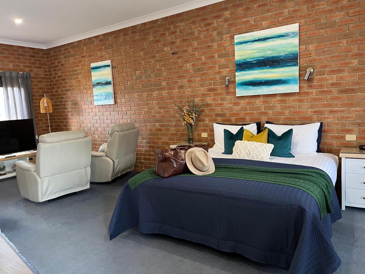 Coastal Waters Motor Inn Lakes Entrance Dış mekan fotoğraf